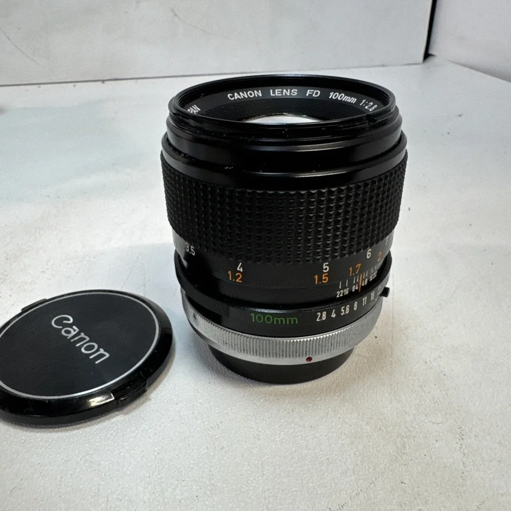 Canon FD 100mm 2.8 S.S.C. Lens With Case